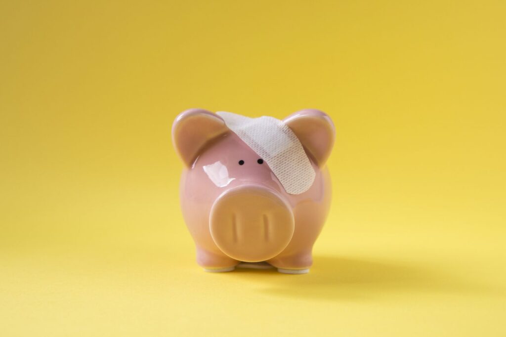 Beyond the Piggy Bank: Your Smart Guide to High-Yield Savings in Ireland Beyond the Piggy Bank: Your Smart Guide to High-Yield Savings in Ireland