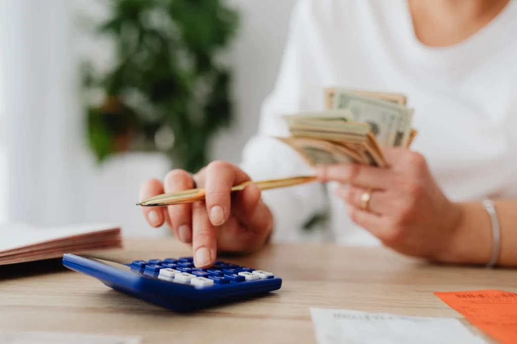 How to Negotiate Bills and Save Money: A Complete Guide to Keeping More Cash in Your Pocket How to Negotiate Bills and Save Money: A Complete Guide to Keeping More Cash in Your Pocket